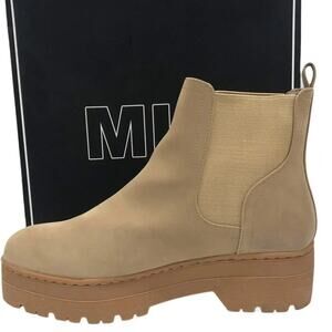 MIA Tan Chelsea Ankle Boots Chunky Platform Lug Sole Womens Size 8.5